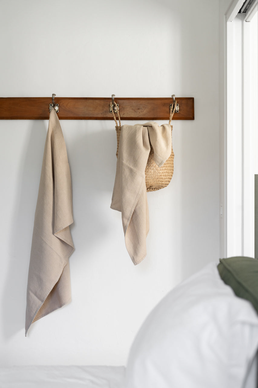 Körperhandtuch aus 100% europäischem Hanf für ein wohltuendes Gefühl nach dem Bad